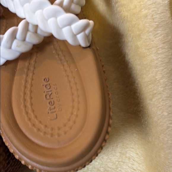 Crocs womens Broklyn Ankle strap wedge - Picture 4 of 7